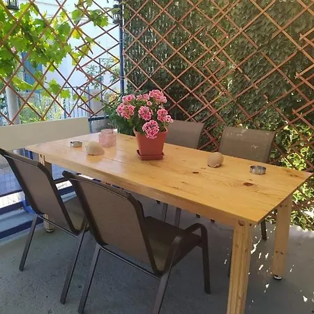 Seaside Deluxe Apartment *